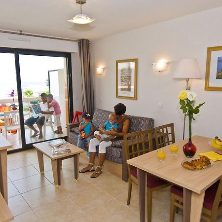 Residence Goelia Royal Cap 빌뇌브루베 외부 사진