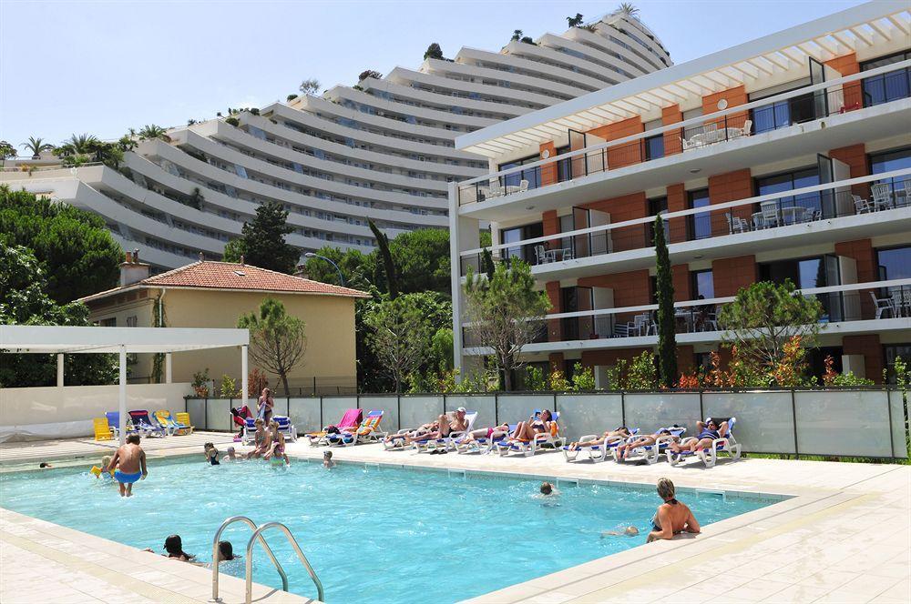 Residence Goelia Royal Cap 빌뇌브루베 외부 사진